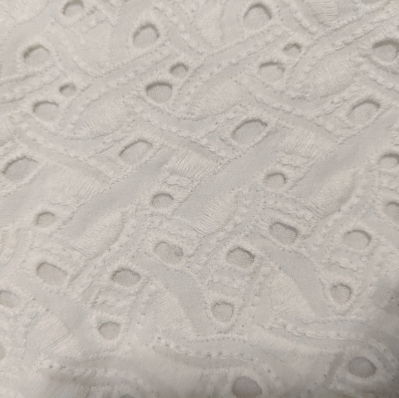 EUC! Lilly Pulitzer Ellie Shorts Resort White Eyelet Size 12 - Picture 10 of 12